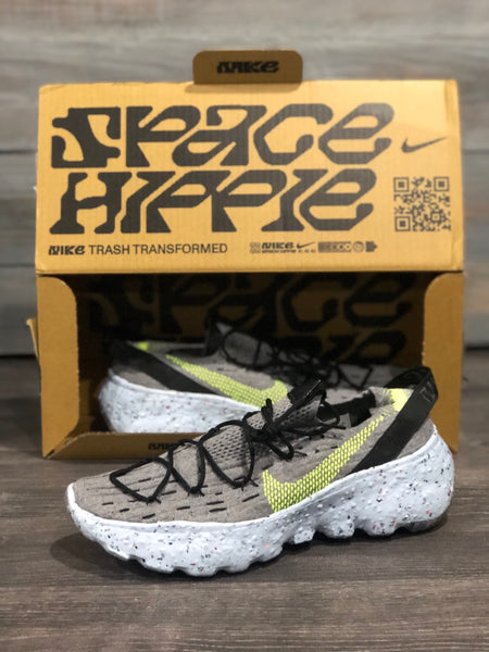 Nike Space Hippie 04 Grey Volt (W)