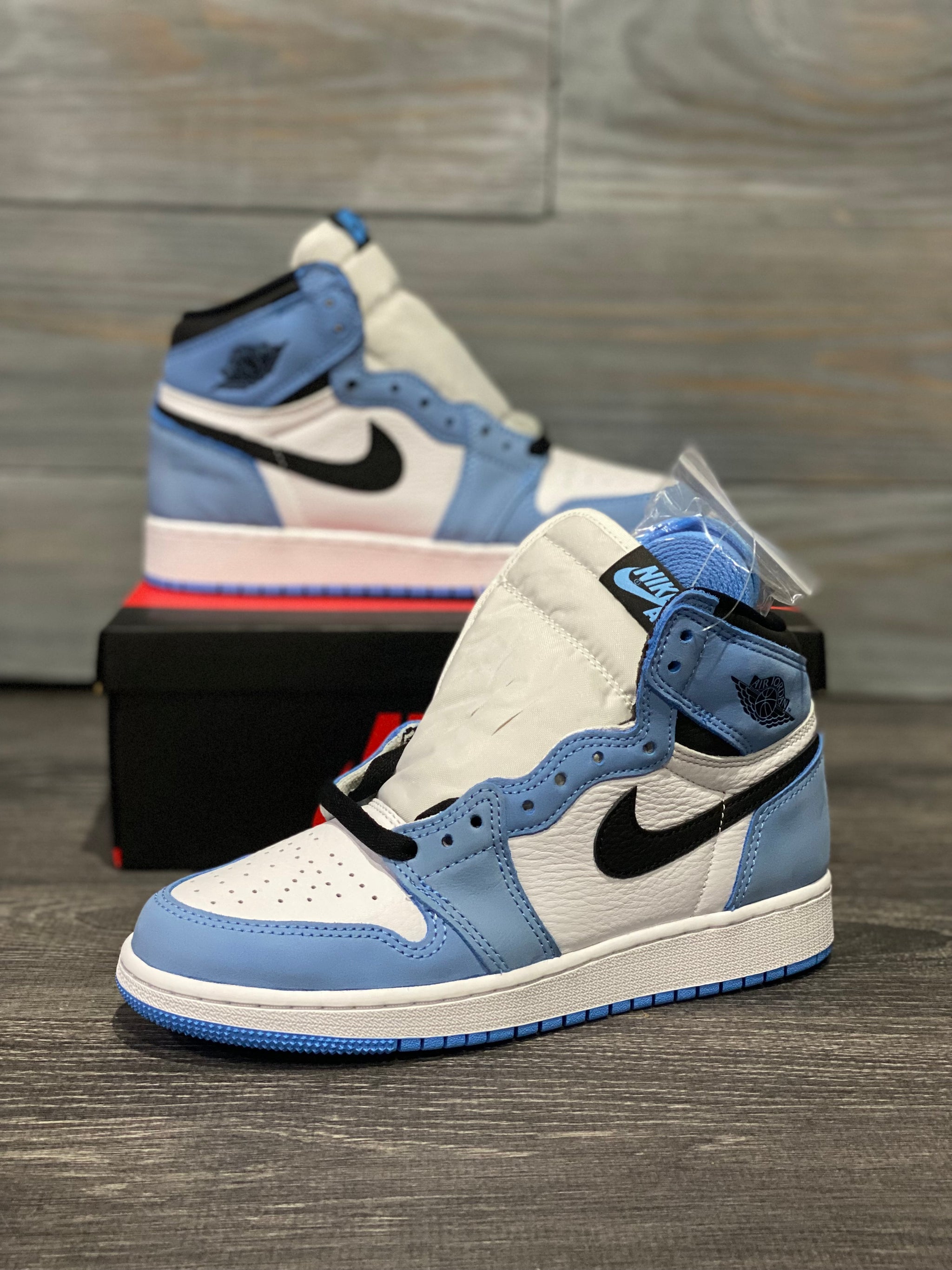 安東　Jordan 1 High OG University Blue JORDAN 1 Retro High Og University Blue - POIZON