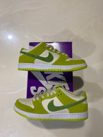 Nike SB Dunk Low Green Apple