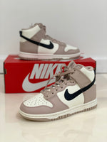 Nike Dunk High Fossil Stone (W)